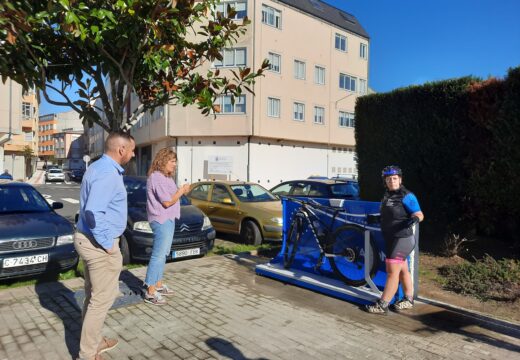 O Concello instala estacións de mantemento e de limpeza de bicicletas nos paseos marítimos de Freixeiro e Xuvia